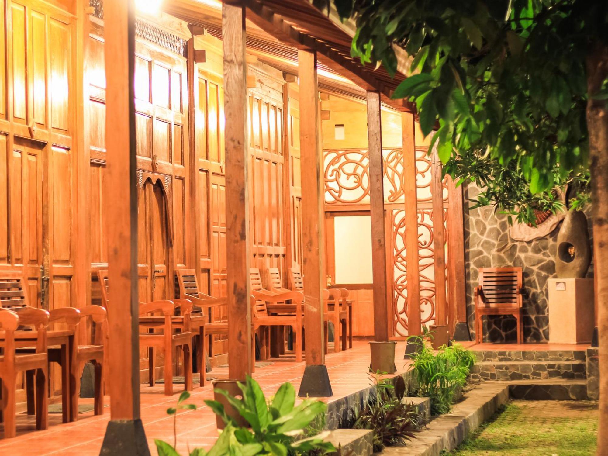 Pendhapa Art Space - Pas Limasan Homestay Prawirotaman Kültér fotó