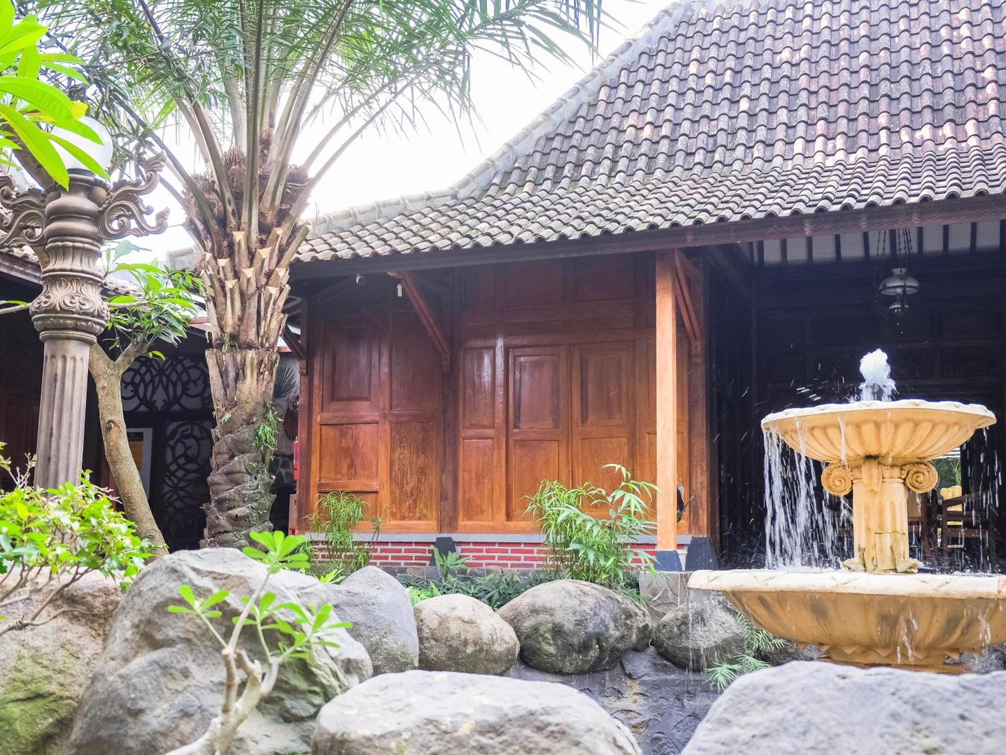 Pendhapa Art Space - Pas Limasan Homestay Prawirotaman Kültér fotó